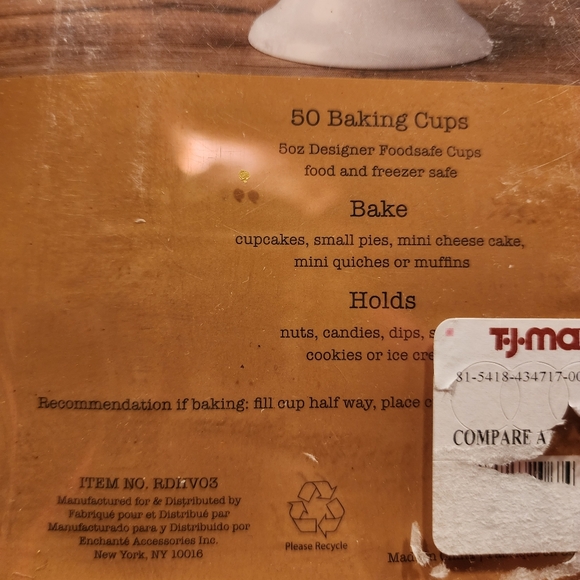 Rae Dunn Fall 50 Piece Baking Cups - Picture 5 of 6